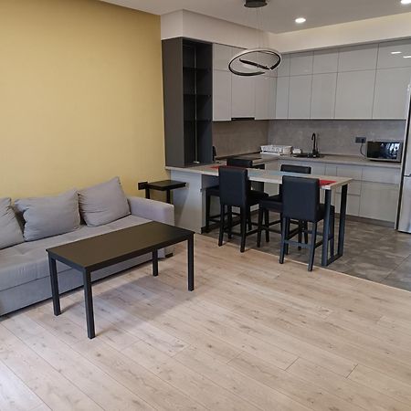 Rent Inn Yerevan On Koghbaci Street Buitenkant foto