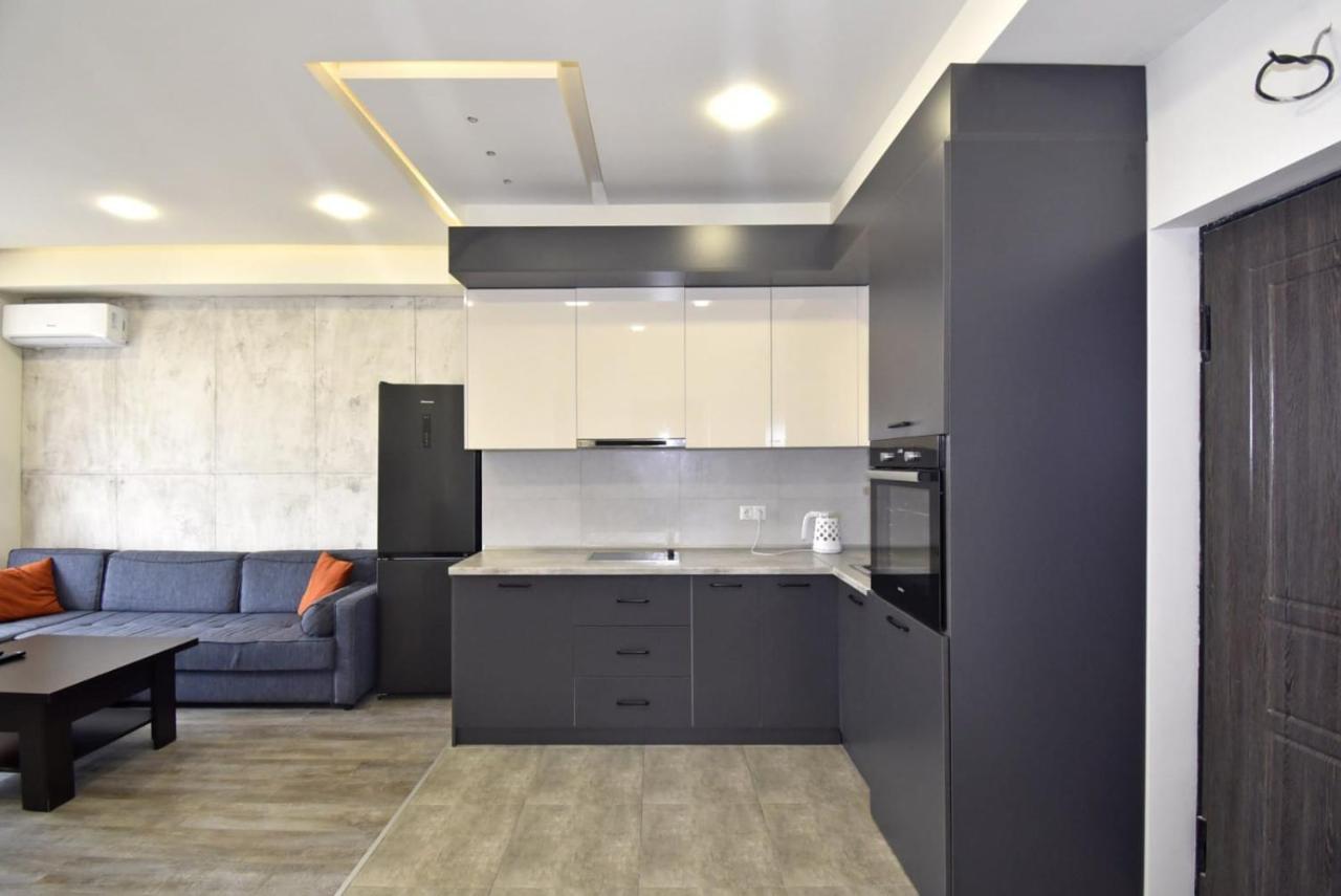 Rent Inn Yerevan On Koghbaci Street Buitenkant foto