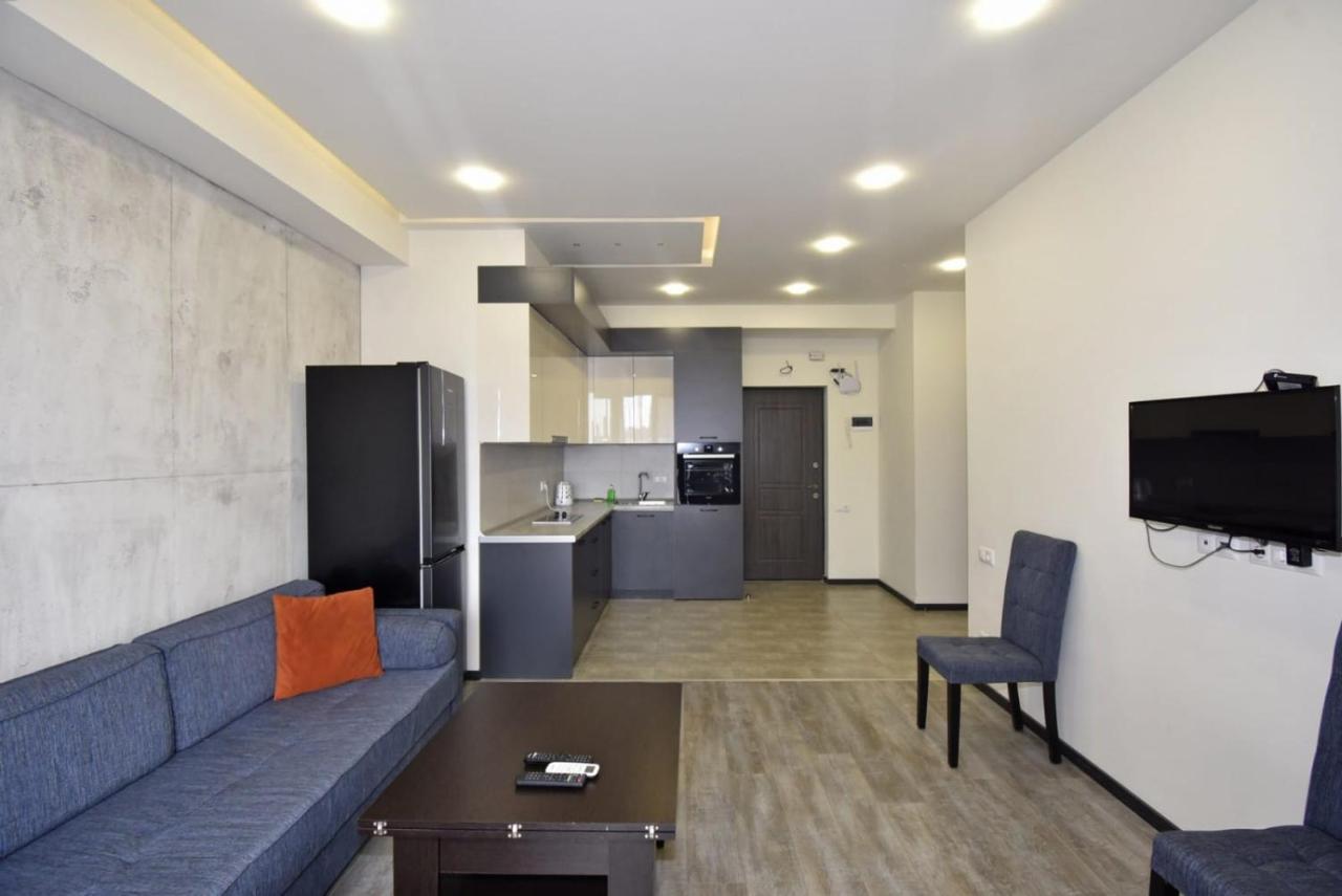 Rent Inn Yerevan On Koghbaci Street Buitenkant foto