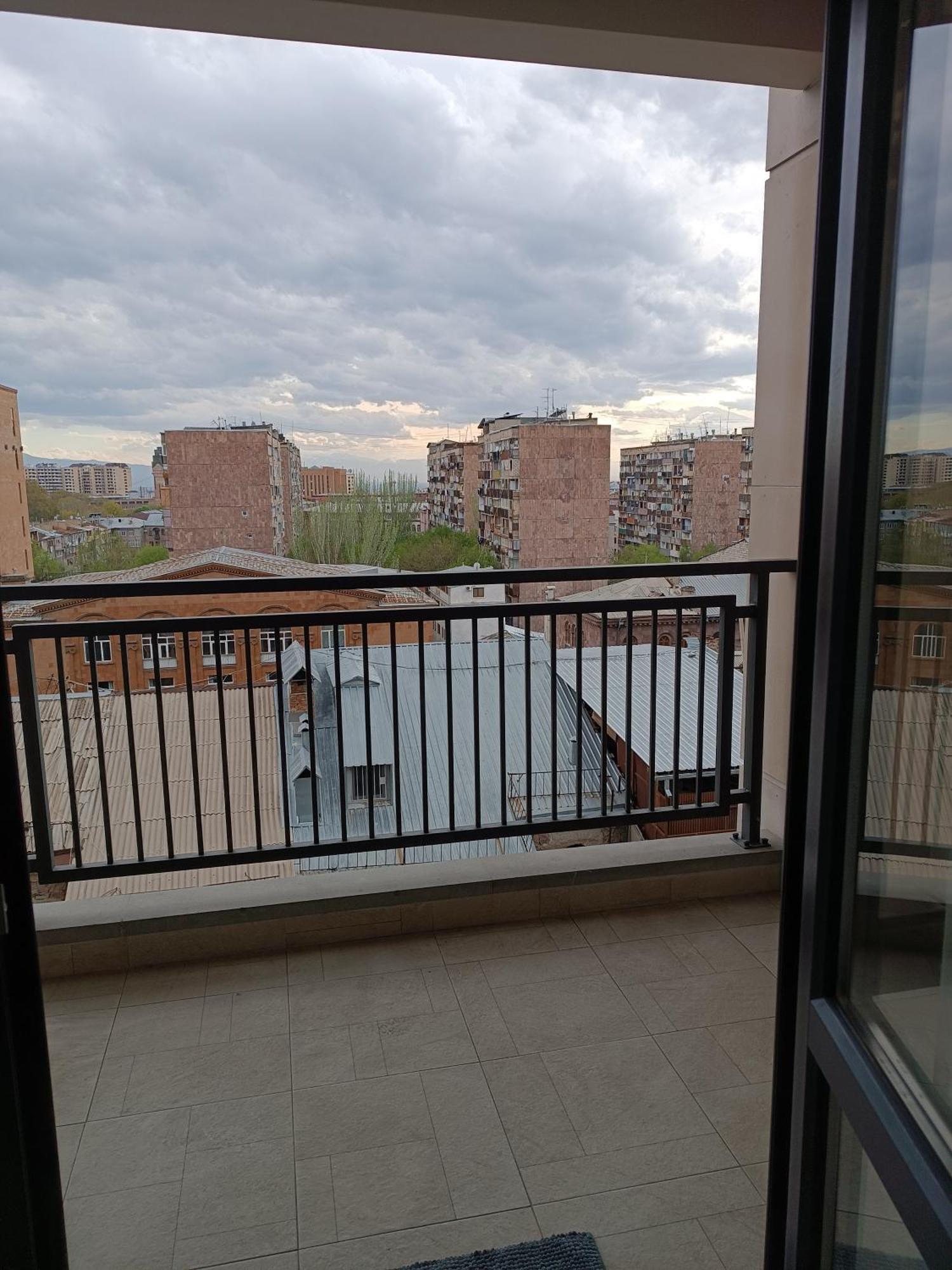 Rent Inn Yerevan On Koghbaci Street Buitenkant foto
